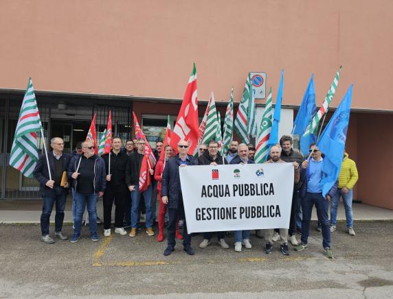 Mobilitazione sindacale a difesa del Servizio Idrico Integrato: Presidio davanti alla Provincia di Macerata