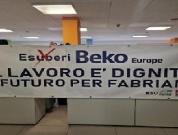 Crisi BEKO a Fabriano: lavoratori e sindacati in piazza per salvare il Made in Italy