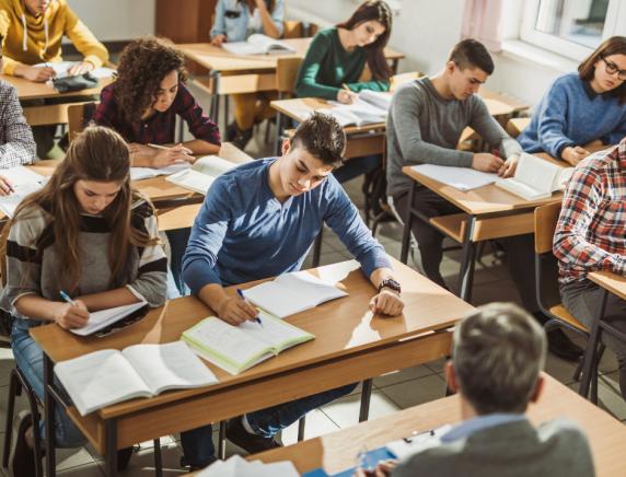 Progetto “Informazione Lavoro: istruzioni per l’uso” – Al via la collaborazione tra la CISL Marche e l’Istituto “Eustachio Divini” di San Severino Marche