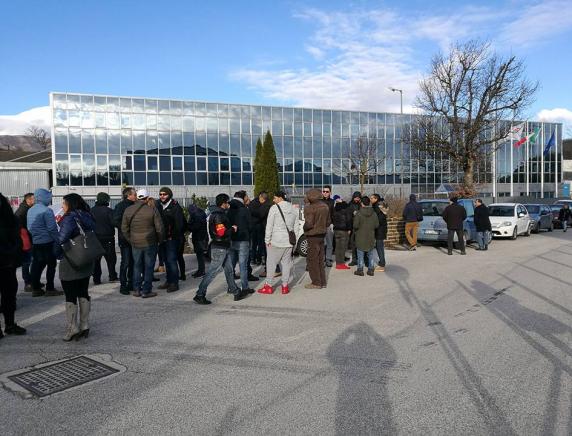 Sbloccati gli stipendi alla Tecnowind. Riprende il lavoro, ma la vertenza continua