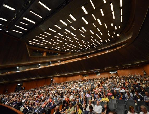 Giovani e anziani insieme al Festival delle Generazioni