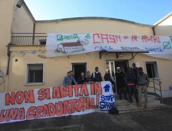 Ancona, asilo occupato: gestire insieme la complessità