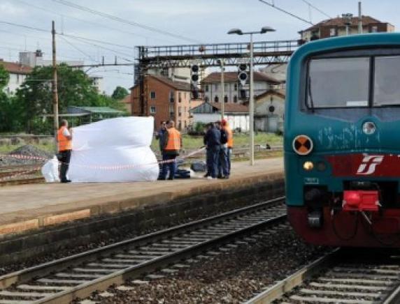 Incidente mortale sul lavoro alla stazione di Ancona.