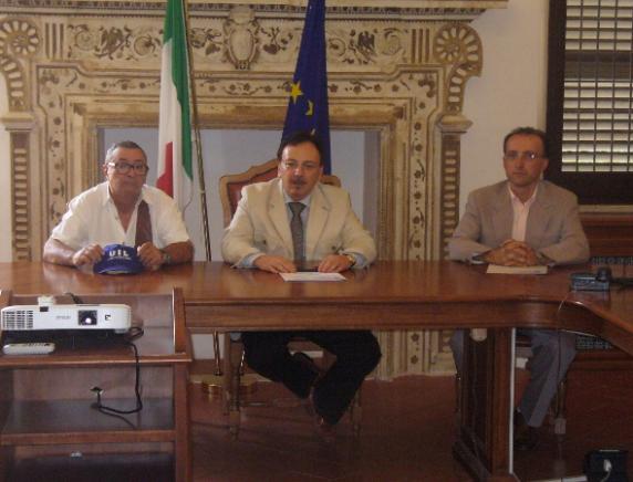 La CISL di Pesaro-Urbino manifesta e incontra il Prefetto