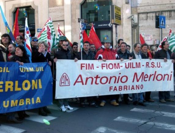 "Siamo in piazza" sulla vertenza Merloni.