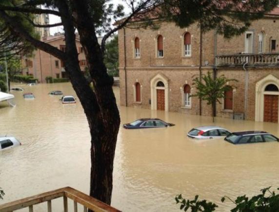 Solidarietà ai cittadini di Senigallia