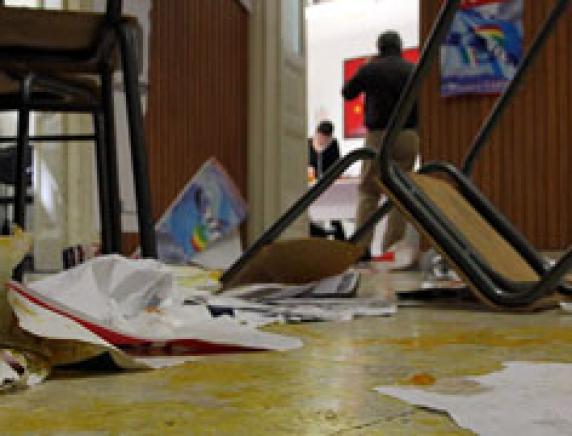 Condanna all'attacco della sede sindacale Cisl
